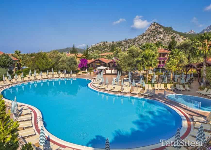 Suncity Hotel & Beach Club